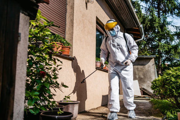 Best Commercial Pest Control Services  in Bayside, WI
